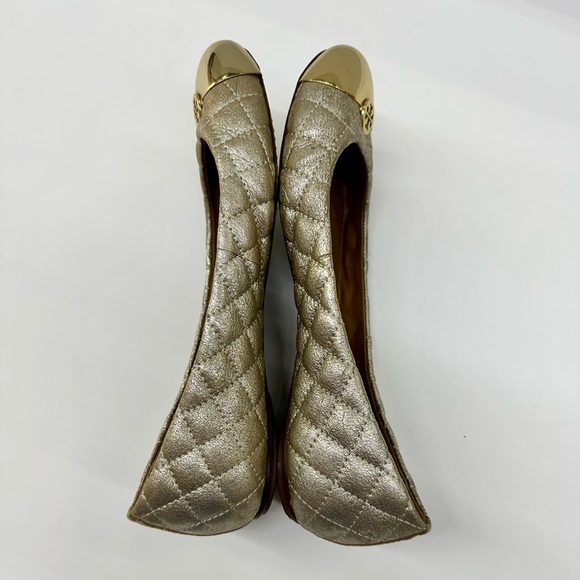 Tory Burch Kaitlin Metallic Gold Flats - Picture 4 of 7